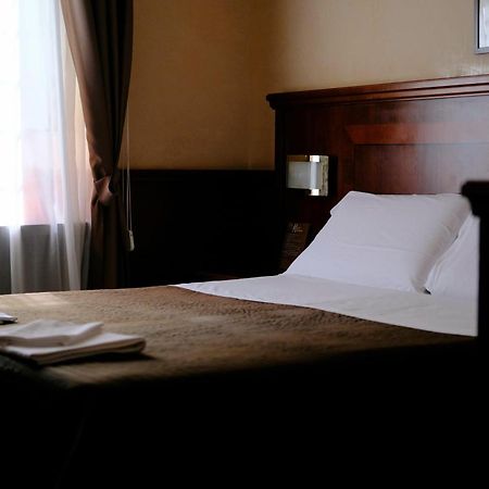 Hotel Robinson Rome Bagian luar foto