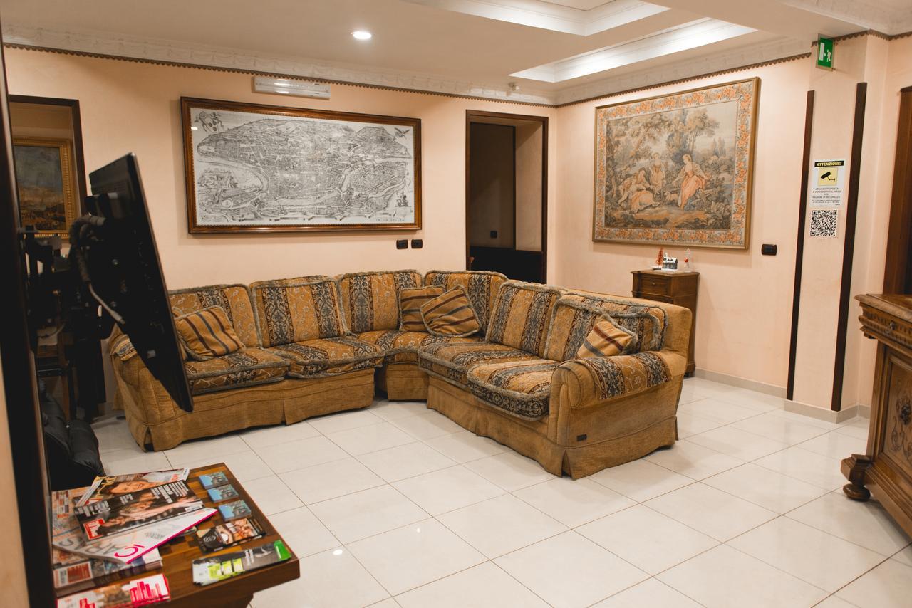 Hotel Robinson Rome Bagian luar foto